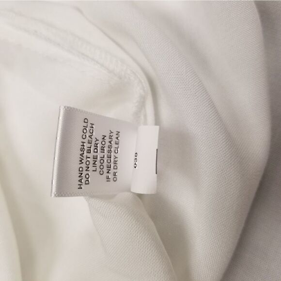 Blouse NEW! White 3/4 Sleeve Geometric Lace Detail Top - Picture 8 of 8